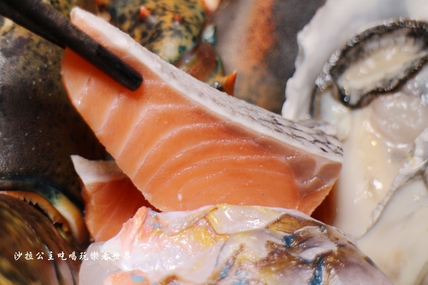 忻殿堂鍋物專賣店:東區活海鮮火鍋/涮涮鍋『忻殿堂鍋物專賣店』捷運忠孝復興站