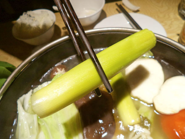 【東區火鍋】要麼去橘色，要麼來忻殿堂鍋物專賣店-活海鮮、prime等級肉品