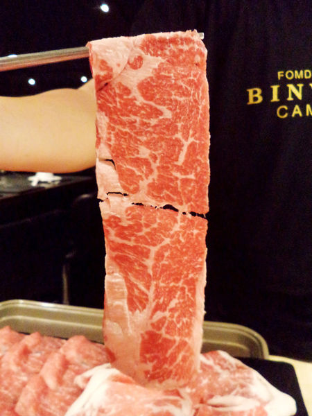 【東區火鍋】要麼去橘色，要麼來忻殿堂鍋物專賣店-活海鮮、prime等級肉品