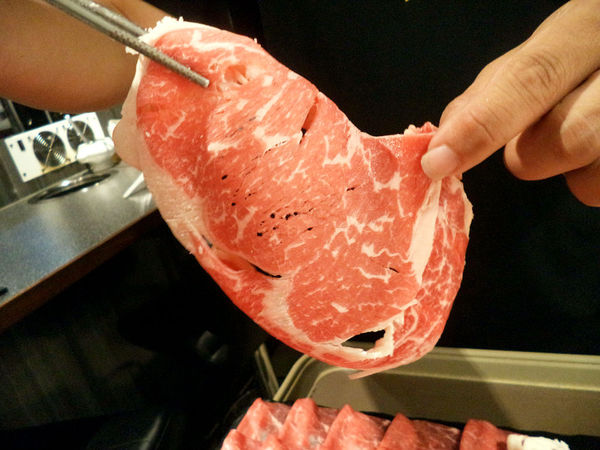 【東區火鍋】要麼去橘色，要麼來忻殿堂鍋物專賣店-活海鮮、prime等級肉品