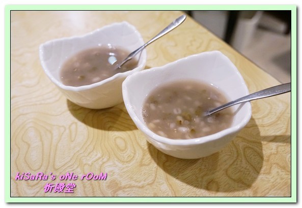 忻殿堂鍋物專賣店：東區火鍋．南洋風情叻沙鍋與食肉者的天堂──忻殿堂