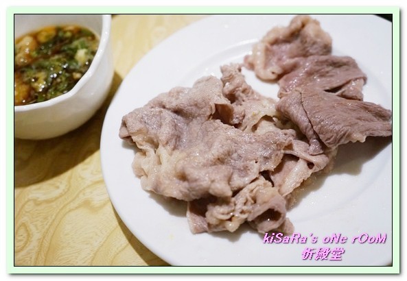 忻殿堂鍋物專賣店：東區火鍋．南洋風情叻沙鍋與食肉者的天堂──忻殿堂