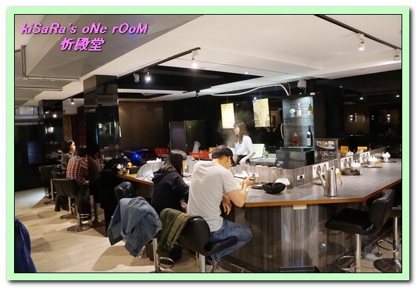 忻殿堂鍋物專賣店：東區火鍋．南洋風情叻沙鍋與食肉者的天堂──忻殿堂