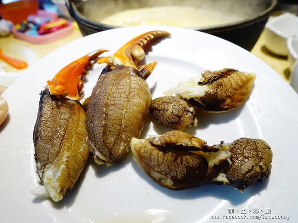 忻殿堂鍋物專賣店：【捷運美食】東區火鍋 忻殿堂日式鍋物 Hot Pot 現流活海鮮 平價頂級的美食饗宴 黃金一品雜炊讓您吃過會懷念！東區涮涮鍋推薦