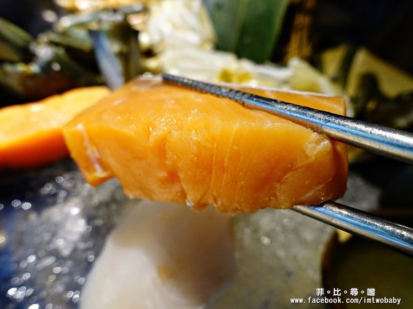 忻殿堂鍋物專賣店：【捷運美食】東區火鍋 忻殿堂日式鍋物 Hot Pot 現流活海鮮 平價頂級的美食饗宴 黃金一品雜炊讓您吃過會懷念！東區涮涮鍋推薦