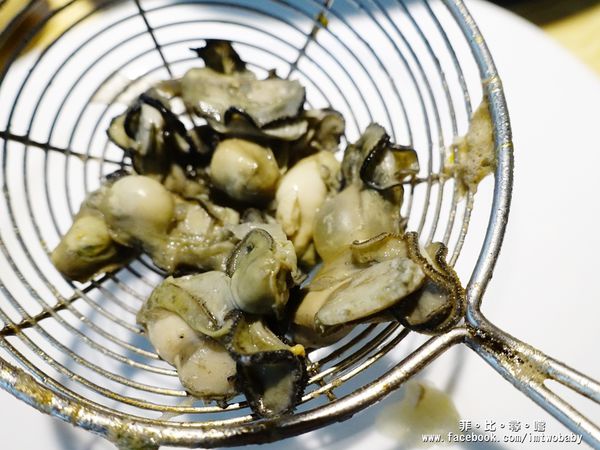 忻殿堂鍋物專賣店：【捷運美食】東區火鍋 忻殿堂日式鍋物 Hot Pot 現流活海鮮 平價頂級的美食饗宴 黃金一品雜炊讓您吃過會懷念！東區涮涮鍋推薦