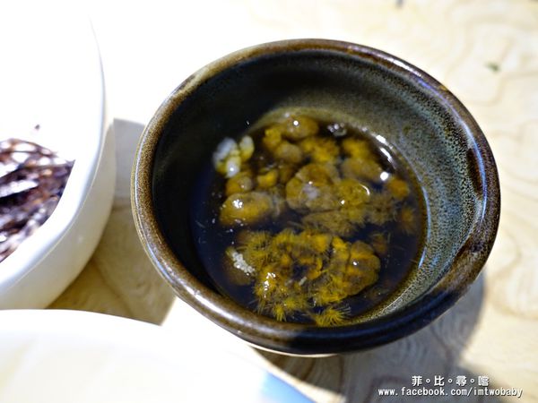 忻殿堂鍋物專賣店：【捷運美食】東區火鍋 忻殿堂日式鍋物 Hot Pot 現流活海鮮 平價頂級的美食饗宴 黃金一品雜炊讓您吃過會懷念！東區涮涮鍋推薦