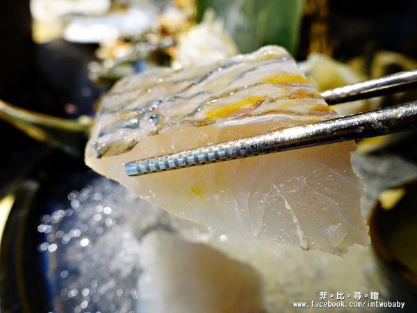 忻殿堂鍋物專賣店：【捷運美食】東區火鍋 忻殿堂日式鍋物 Hot Pot 現流活海鮮 平價頂級的美食饗宴 黃金一品雜炊讓您吃過會懷念！東區涮涮鍋推薦