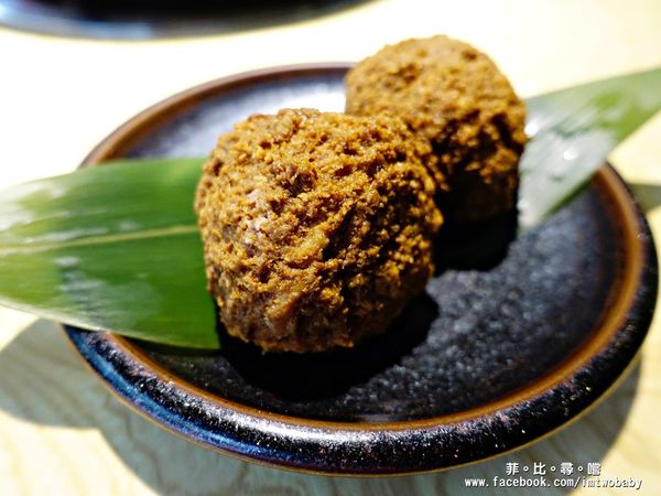 忻殿堂鍋物專賣店：【捷運美食】東區火鍋 忻殿堂日式鍋物 Hot Pot 現流活海鮮 平價頂級的美食饗宴 黃金一品雜炊讓您吃過會懷念！東區涮涮鍋推薦