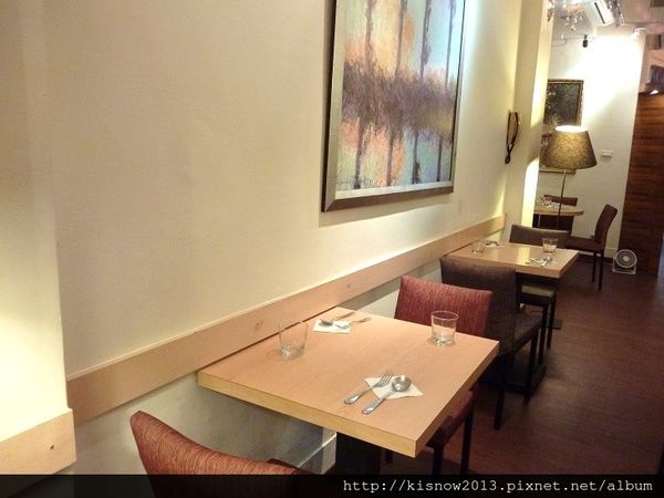 上菜囉法式餐廳 Viva la fete：平易近人的用餐環境,戰斧豬排的初体驗--上菜囉 法式餐廳 Viva la fete体驗心得