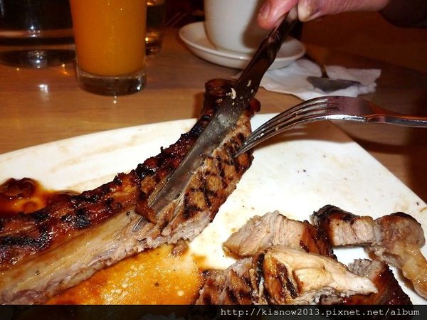 上菜囉法式餐廳 Viva la fete：平易近人的用餐環境,戰斧豬排的初体驗--上菜囉 法式餐廳 Viva la fete体驗心得