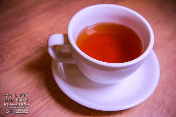 上菜囉！！ Viva la fete 法義歐式餐廳│北捷/忠孝新生站(台北帝寶旁無師自通的超厲害，用心再用心製作的法義料理)