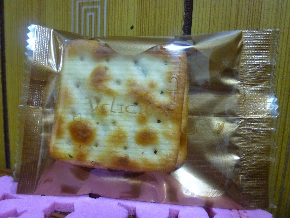 【苗栗頭份/點心】小鎮的神秘餅乾店,奶油爆炸的提拉米蘇與紅茶餅乾.蘇打夾心-杏福瓦舍