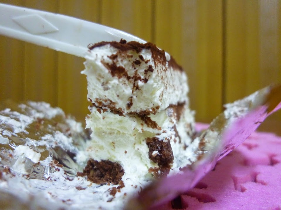 【苗栗頭份/點心】小鎮的神秘餅乾店,奶油爆炸的提拉米蘇與紅茶餅乾.蘇打夾心-杏福瓦舍