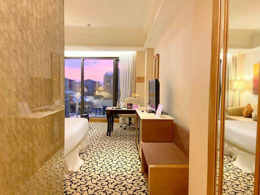 Room of eda royal hotel