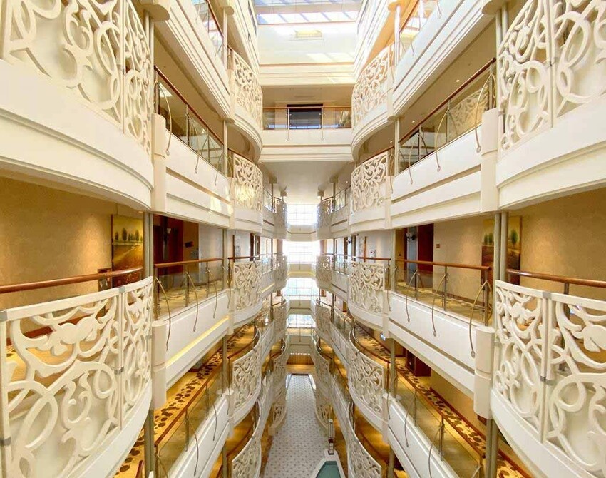 Room of eda royal hotel