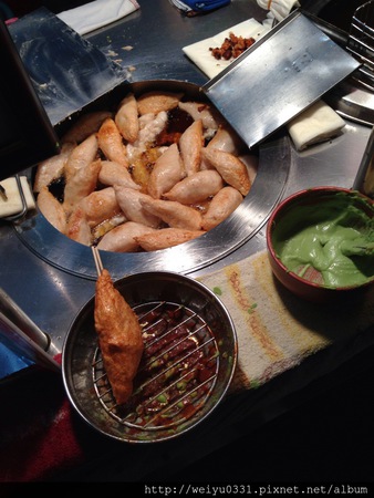 974821_597479466949393_138171606_n