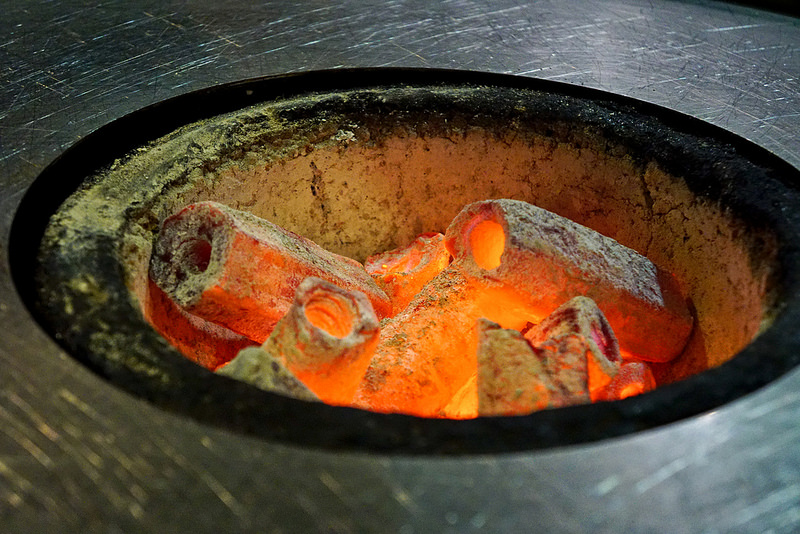 吃肉!! 用汽油桶烤來吃!! 燒桶子韓風立燒, 國父紀念館燒肉