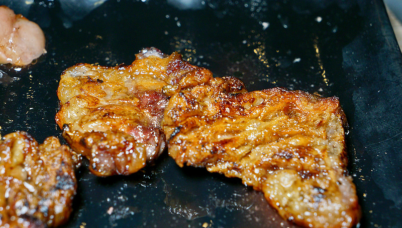 吃肉!! 用汽油桶烤來吃!! 燒桶子韓風立燒, 國父紀念館燒肉