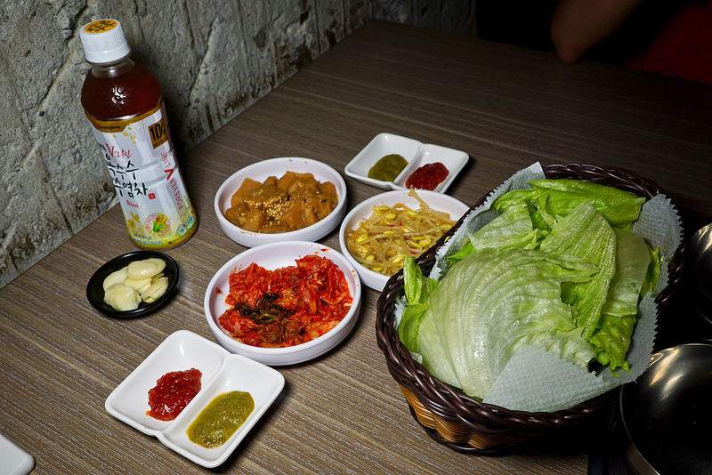 吃肉!! 用汽油桶烤來吃!! 燒桶子韓風立燒, 國父紀念館燒肉