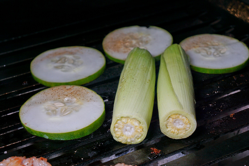 吃肉!! 用汽油桶烤來吃!! 燒桶子韓風立燒, 國父紀念館燒肉