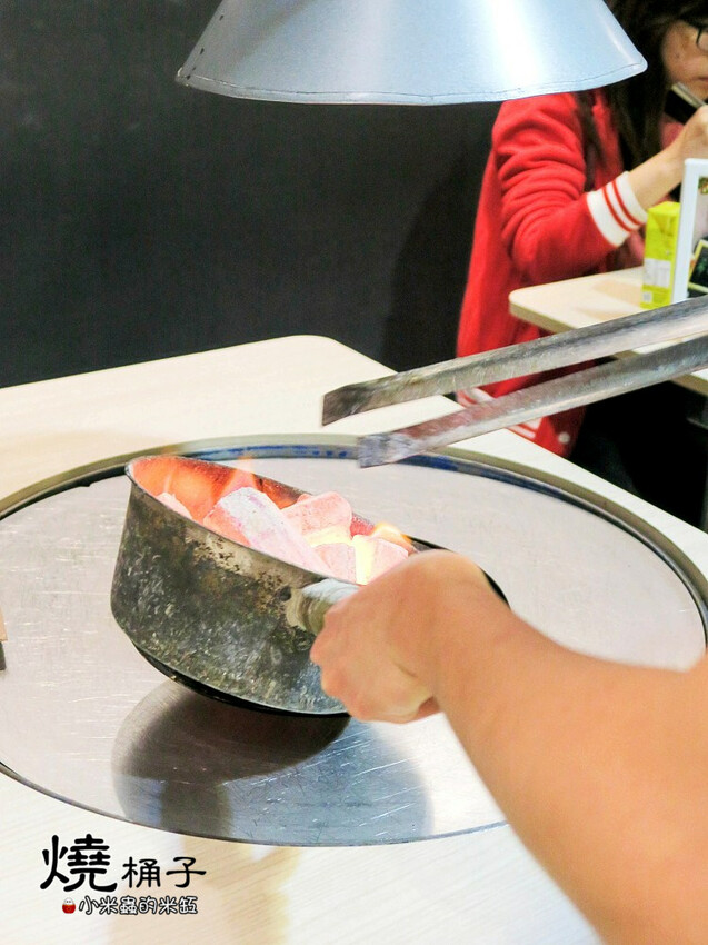 【捷運忠孝敦化站美食】燒桶子-韓風立燒