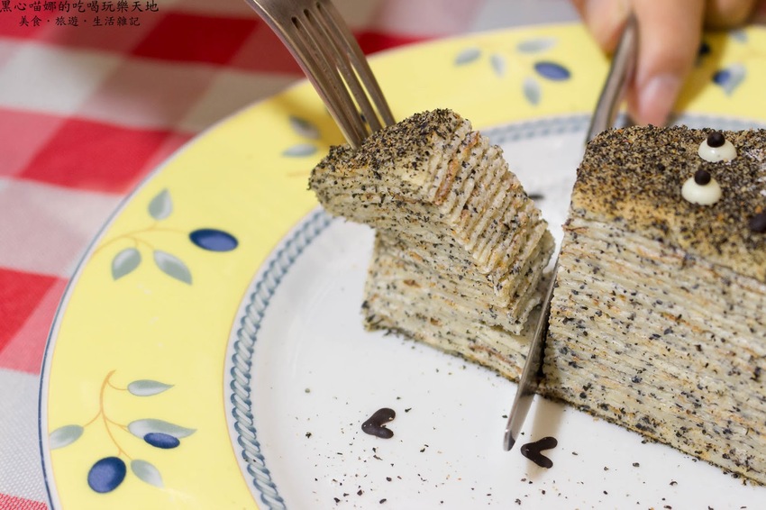 高雄苓雅︱亞力的家法式薄餅小館（榭茉瓦法式薄餅小館Chez moi）　可愛造型千層蛋糕、傳統法式薄餅的Ｑ軟好滋味，不論鹹甜都精彩！❤