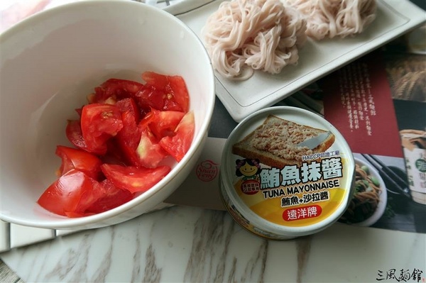 三風麵館： 三風麵館 山藥麵線 天然紫山藥古法炊仔麵線 秋葵鴻喜菇麵線/番茄鮪魚冷麵 夏季正適合~