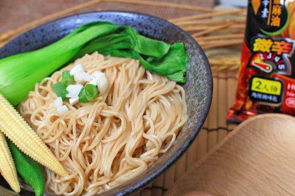 【宅配美食】三風製麵辣麵系列-比現煮還要美味的方便麵！