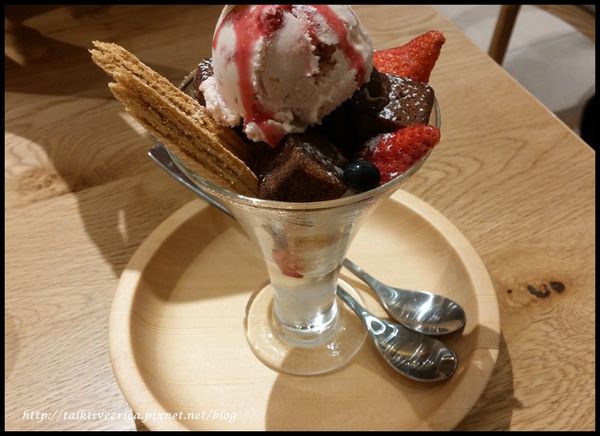 『呷』「信義區微風松高」☆ 御盤de食堂 ☆ 營養均衡定食還有媽媽的味道