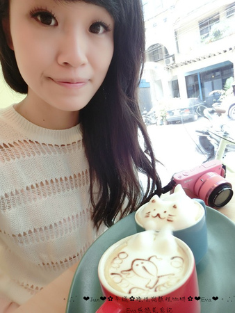 理性＆感性cafe'：【美食】oO。。平鎮　理性＆感性CAFE（近育達高中）　超厲害的立體貓抓魚拉花，這裡有喲～～oO。o○。　