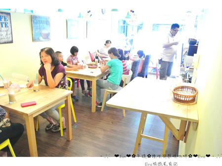 理性＆感性cafe'：【美食】oO。。平鎮　理性＆感性CAFE（近育達高中）　超厲害的立體貓抓魚拉花，這裡有喲～～oO。o○。　