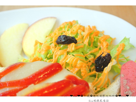 理性＆感性cafe'：【美食】oO。。平鎮　理性＆感性CAFE（近育達高中）　超厲害的立體貓抓魚拉花，這裡有喲～～oO。o○。　