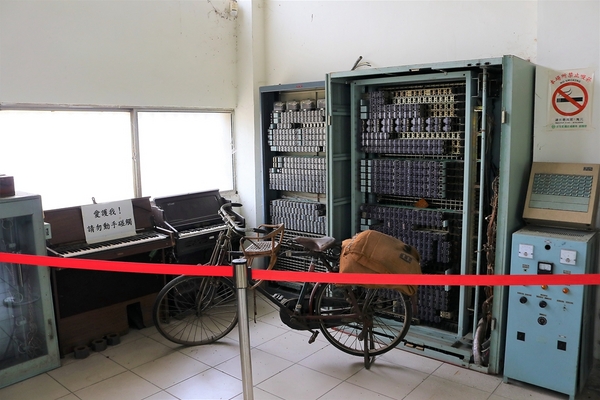 溪湖糖廠：【彰化溪湖景點】溪湖糖廠~糖廠蒸汽火車，搭乘五分車，酷熱的天氣來支糖廠冰，好清涼無比