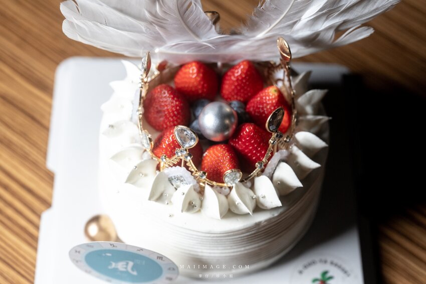 內湖美食推薦｜幸和殿手作日料 x 阿果亞客製化蛋糕～期間限定慶生蛋糕只送不賣，草莓控看過來，慶生蛋糕就