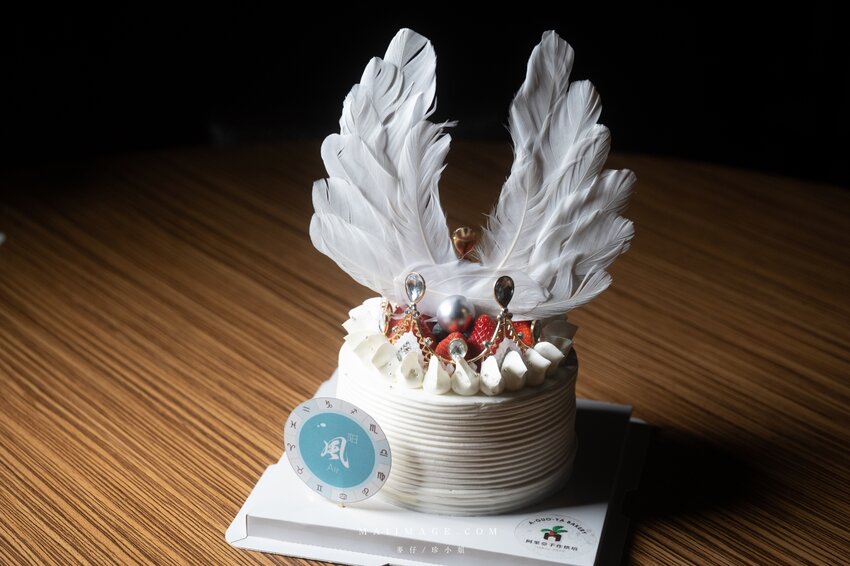 內湖美食推薦｜幸和殿手作日料 x 阿果亞客製化蛋糕～期間限定慶生蛋糕只送不賣，草莓控看過來，慶生蛋糕就