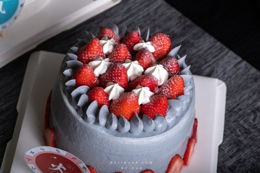 內湖美食推薦｜幸和殿手作日料 x 阿果亞客製化蛋糕～期間限定慶生蛋糕只送不賣，草莓控看過來，慶生蛋糕就