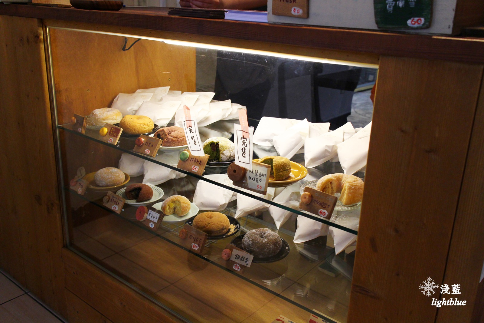 [ 南京復興站美食 ] 淺藍 × Haritts cafe～每隔一陣子就想回訪的日式甜甜圈，11月限定抹茶栗子
