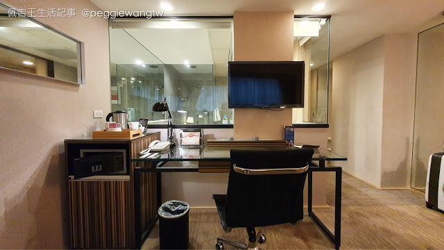 改裝造訪! 最划算五星飯店BUFFET 草莓吃到飽, 空中花園飽覽北車夜景：台北凱撒大飯店一泊二食︱台北車站 住宿 美食