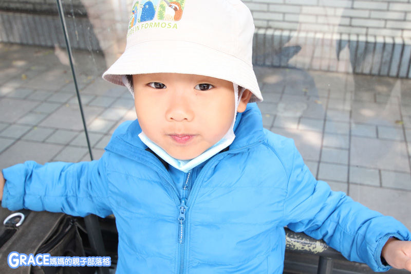 寒假暑假周休2日放假溜小孩親子旅行旅遊好玩景點分享推薦行程-北部親子景點台北士林一日遊半日遊懶人包推薦-4月4日兒童節-兒童新樂園入場遊戲攻略-交通資訊門票費用-1日票只要100元就能玩【1-13大型遊具】入場攻略-園內免費沙坑-溜滑梯-大型球池-台灣旅遊美食親子部落客grace媽媽的親子部落格