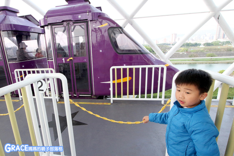 寒假暑假周休2日放假溜小孩親子旅行旅遊好玩景點分享推薦行程-北部親子景點台北士林一日遊半日遊懶人包推薦-4月4日兒童節-兒童新樂園入場遊戲攻略-交通資訊門票費用-1日票只要100元就能玩【1-13大型遊具】入場攻略-園內免費沙坑-溜滑梯-大型球池-台灣旅遊美食親子部落客grace媽媽的親子部落格