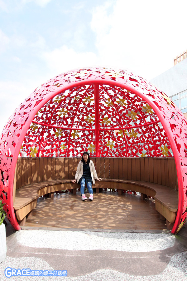 寒假暑假周休2日放假溜小孩親子旅行旅遊好玩景點分享推薦行程-北部親子景點台北士林一日遊半日遊懶人包推薦-4月4日兒童節-兒童新樂園入場遊戲攻略-交通資訊門票費用-1日票只要100元就能玩【1-13大型遊具】入場攻略-園內免費沙坑-溜滑梯-大型球池-台灣旅遊美食親子部落客grace媽媽的親子部落格