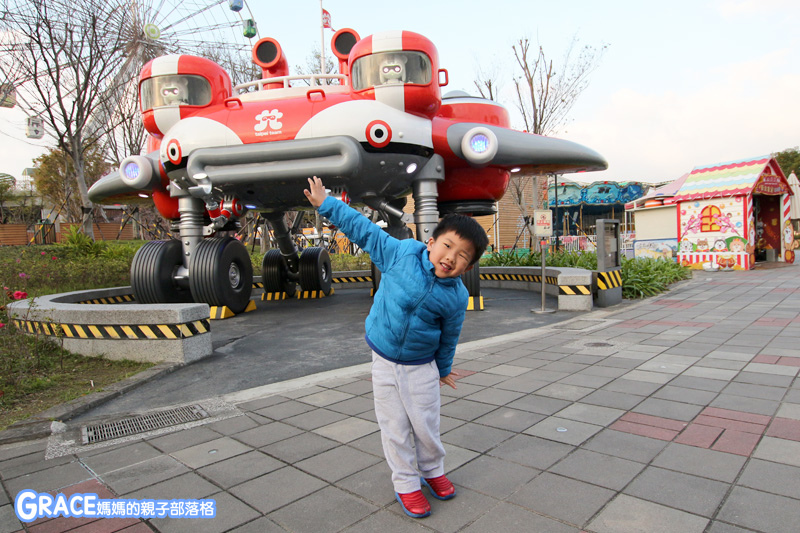 寒假暑假周休2日放假溜小孩親子旅行旅遊好玩景點分享推薦行程-北部親子景點台北士林一日遊半日遊懶人包推薦-4月4日兒童節-兒童新樂園入場遊戲攻略-交通資訊門票費用-1日票只要100元就能玩【1-13大型遊具】入場攻略-園內免費沙坑-溜滑梯-大型球池-台灣旅遊美食親子部落客grace媽媽的親子部落格