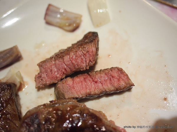 水武牛鮮切碳烤牛排館：【食記】台中水武牛鮮切碳烤牛排館@西屯 : 客製化選擇, 空間寬敞舒適, 烹調有一定水準