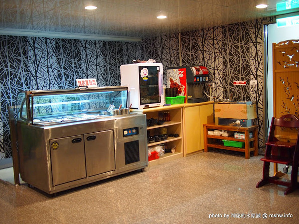 水武牛鮮切碳烤牛排館：【食記】台中水武牛鮮切碳烤牛排館@西屯 : 客製化選擇, 空間寬敞舒適, 烹調有一定水準