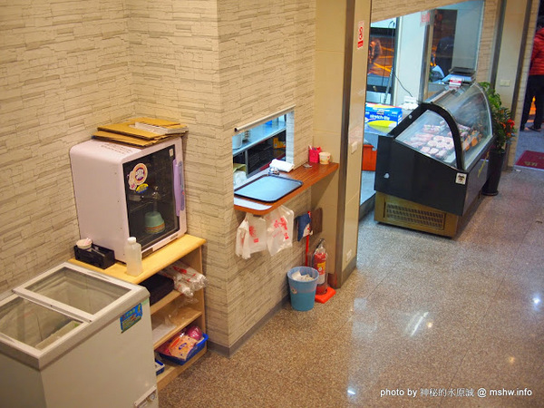 水武牛鮮切碳烤牛排館：【食記】台中水武牛鮮切碳烤牛排館@西屯 : 客製化選擇, 空間寬敞舒適, 烹調有一定水準