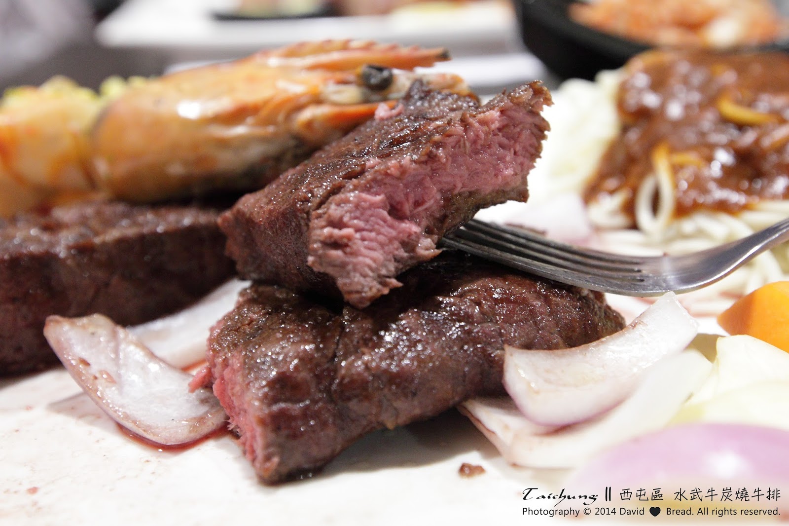 [食記] 臺中 西屯區 || 水武牛炭烤牛排 || 溫暖活力的牛肉砂鍋