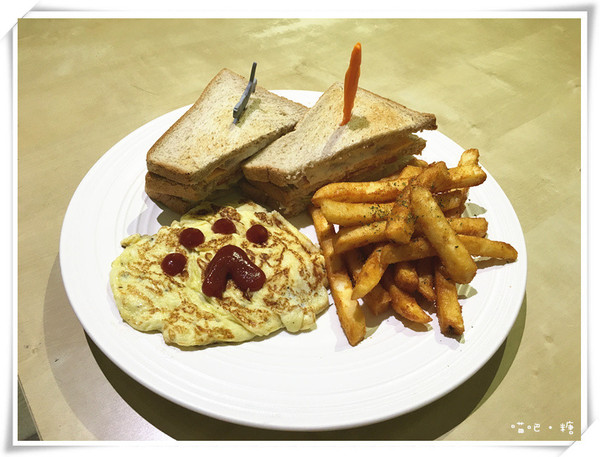 喵吧咖啡廳：【台北松山】喵吧 meow bar