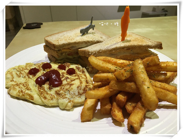 喵吧咖啡廳：【台北松山】喵吧 meow bar