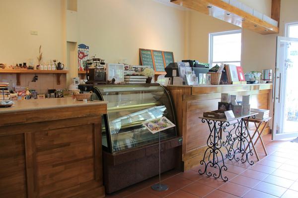 千樺庭園咖啡: 【台中景點】新社千樺花園餐廳。森林裡神秘的玻璃屋/穿梭在花園及樹叢裡的小浪漫/與幸福有約的景觀餐廳